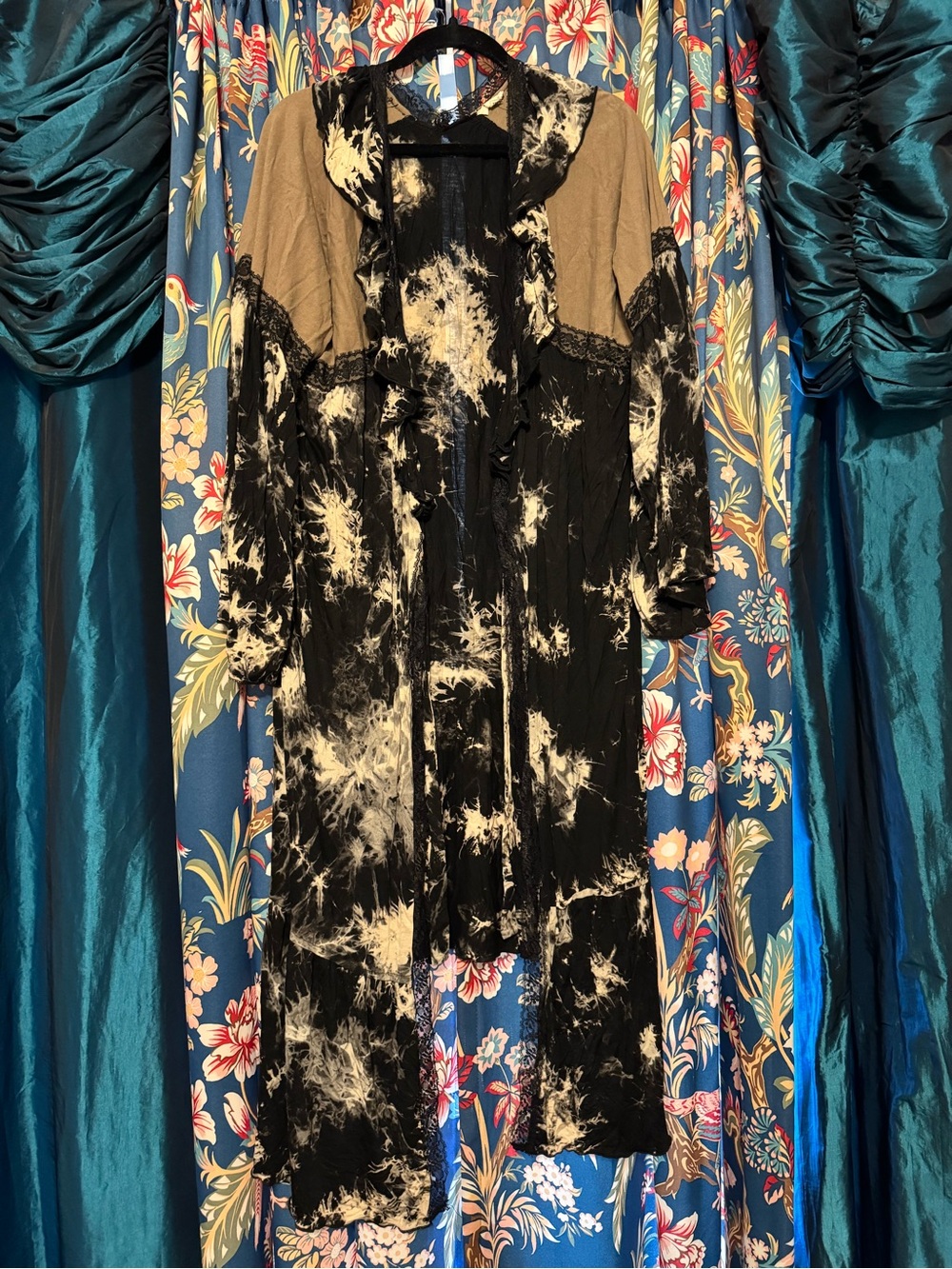 POL Black and Beige Tie Dye Kimono Maxi Open Front Tie Dress